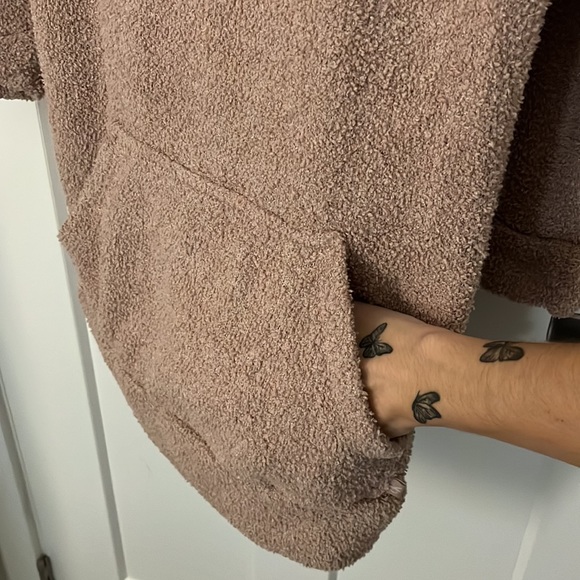 Calvin Kline super comfy cozy oversized lounge hoodie with pockets 🕯️ - Picture 4 of 7